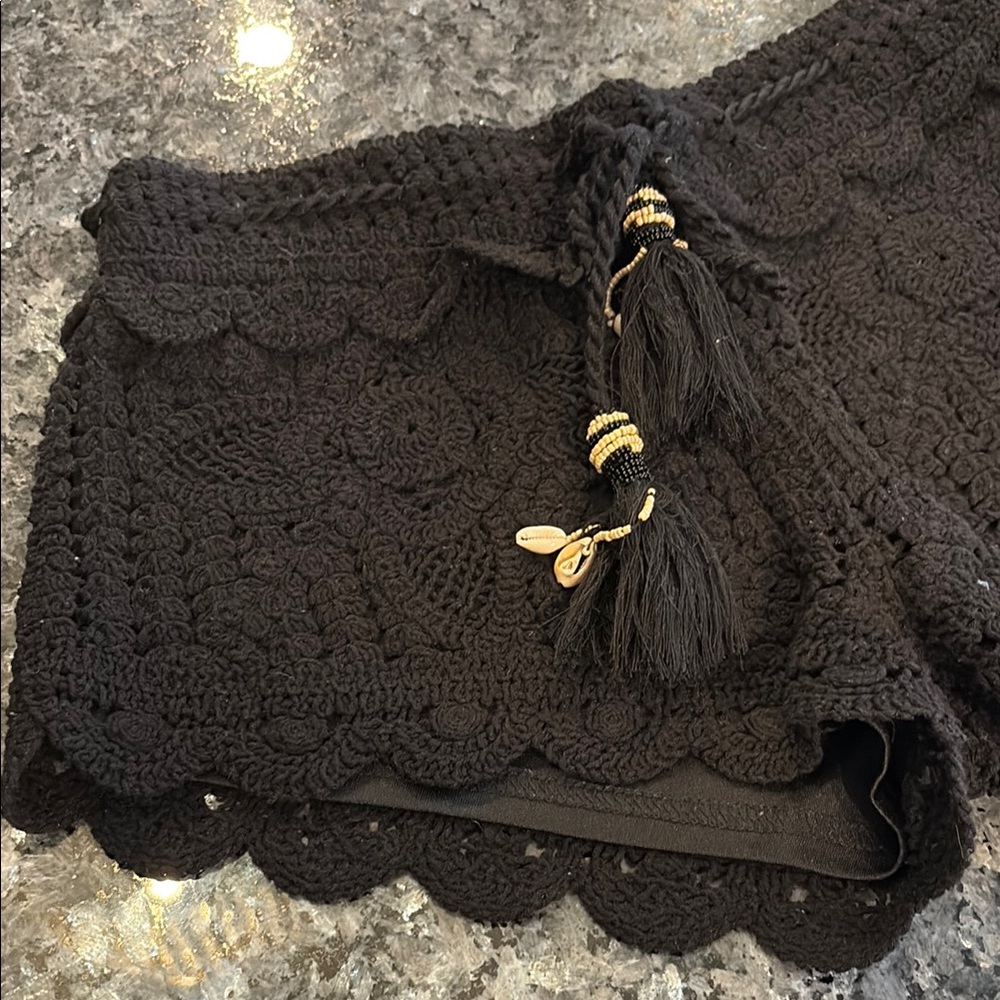 Black Bermuda Shorts with Elastic Waistband and Relaxed Fit - Picture 3 of 8